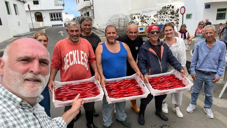 José Andrés, con los pescadores de camarones de La Santa