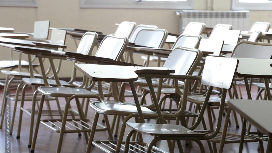 Gremios docentes y no docentes de la UBA anunciaron un paro y un abrazo al Hospital de Clínicas