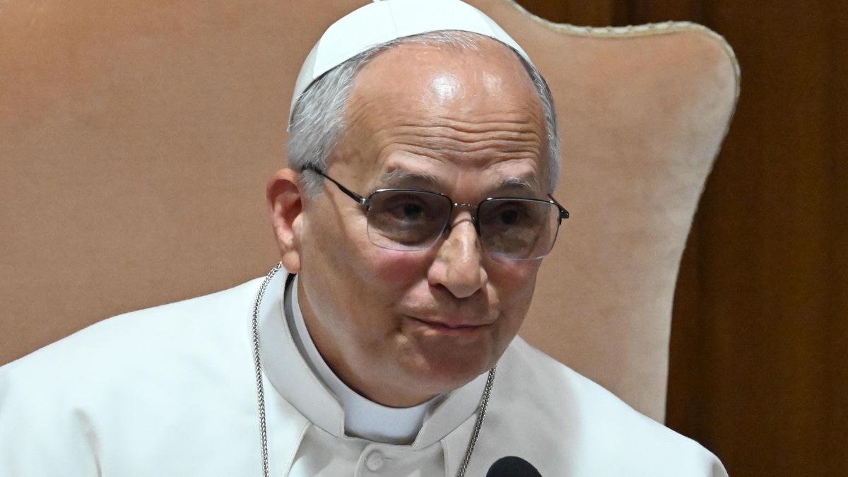 El papa León XIV habla durante la presentación de su primera carta encíclica 'Magnifica humanitas'.