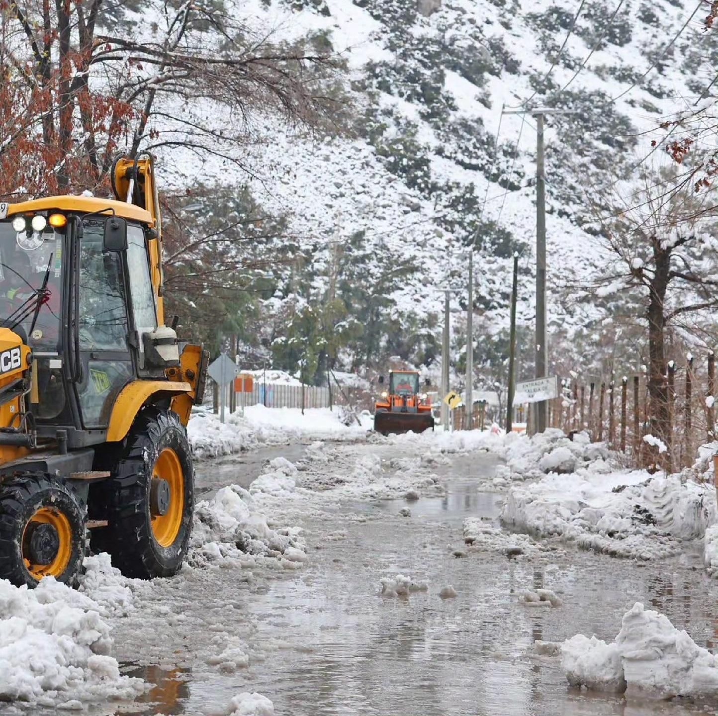 Las tormentas de nieve ocurridas en Chile ocasionaron el cierre de caminos y carreteras. Foto: Ministerio de Obras Públicas de Chile