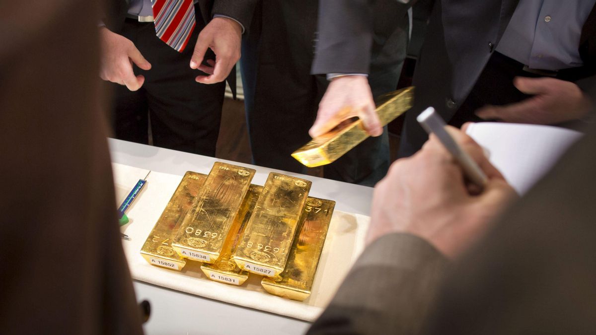 Detenidas dos vecinas de Bilbao por estafar casi 40.000 euros a un comercio de Huesca con 17 lingotes de oro falsos
