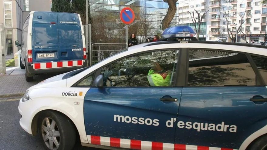 Un hombre mata a su pareja en Tarragona y se entrega a los Mossos