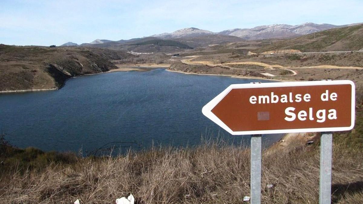 Una fotografía del pantano de Selga de Ordás.