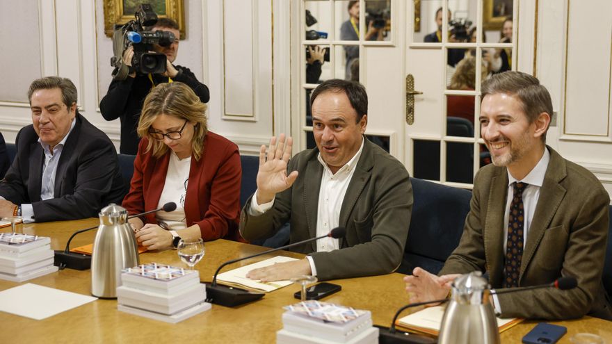 Feijóo elige a Pérez Llorca para suceder a Carlos Mazón al frente de la Generalitat