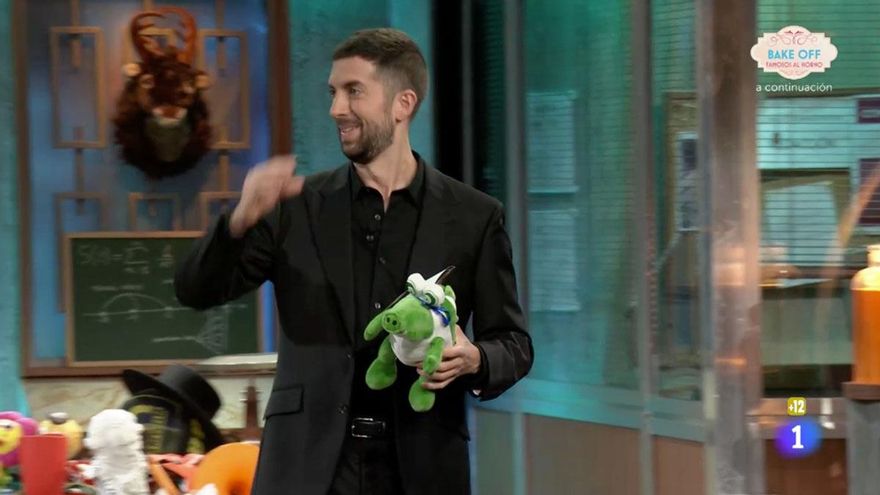 La mascota del Córdoba CF se 'cuela' en La Revuelta de David Broncano