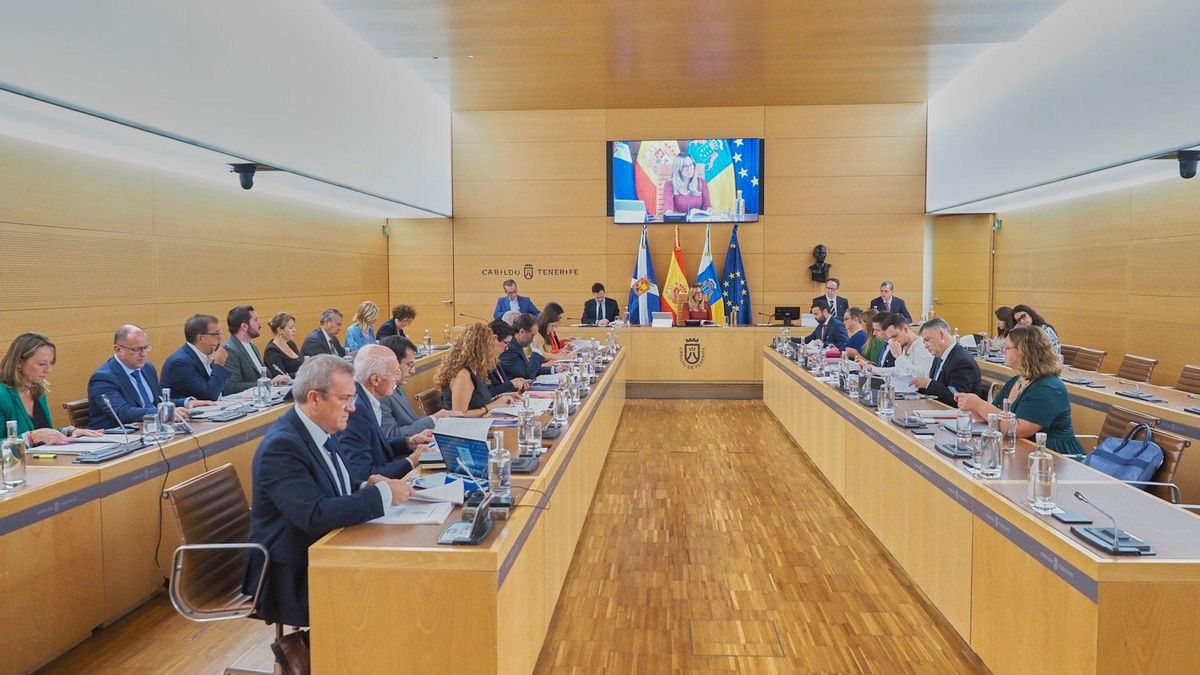 El Cabildo de Tenerife reunirá a los ayuntamientos para fijar medidas ante los efectos de la guerra de Irán