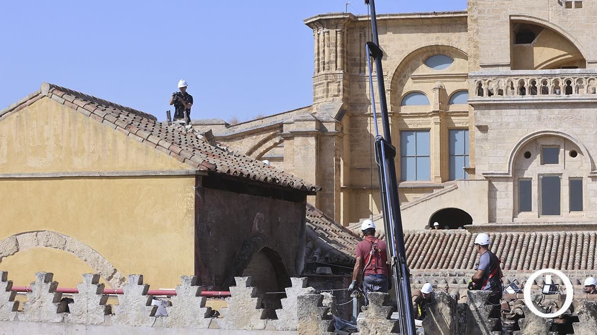 Comienzan los trabajos de restauración en la capilla incendiada en la Mezquita Catedral