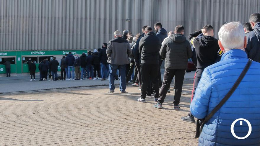 La magia de la Copa: más de 10.000 para recibir al Sevilla