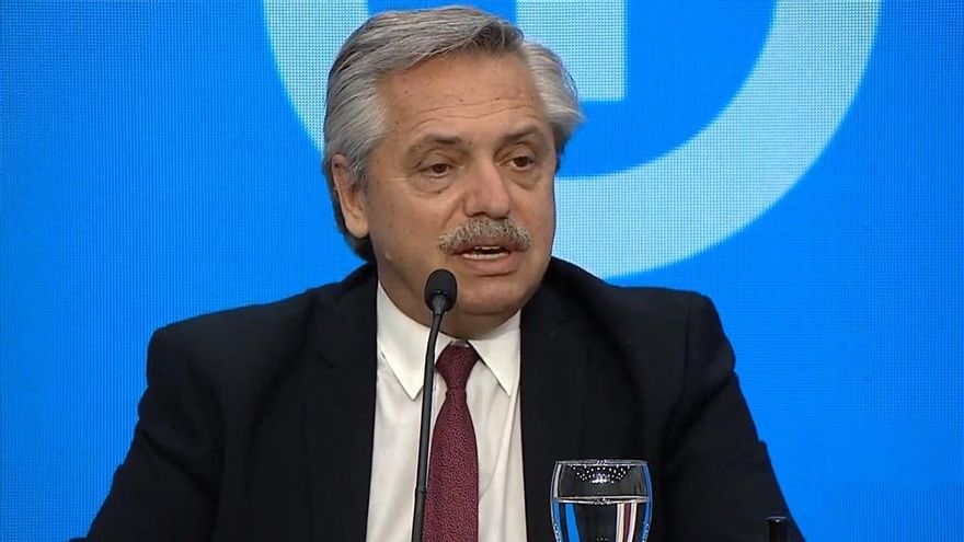 El Presidente advirtió que podría "subir las retenciones o poner cupos" por el alza de precios