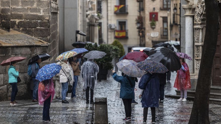 Diez comunidades en aviso amarillo por lluvia y tormentas y dos por fenómenos costeros
