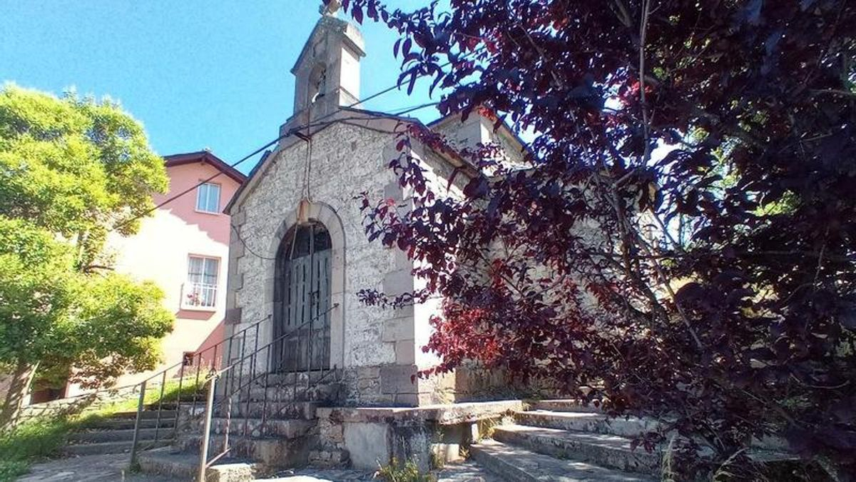 Capilla de San Roque, en Caboalles de Abajo.