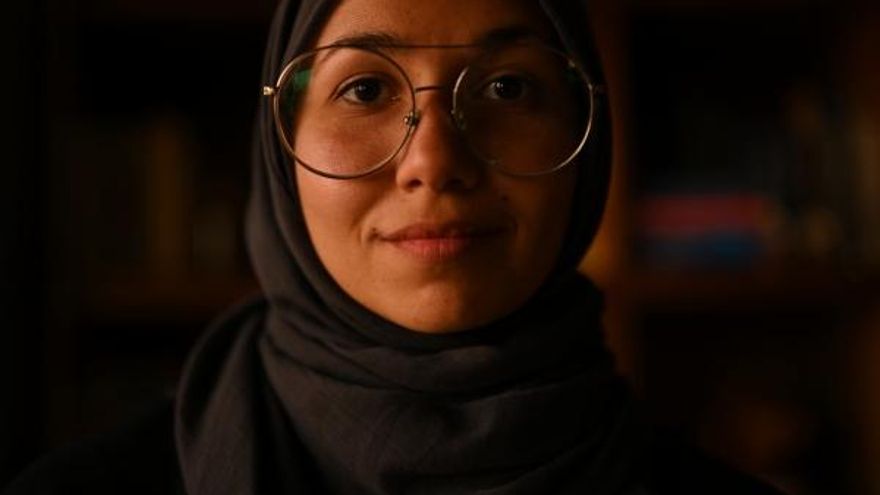 La fotógrafa egipcia Rehab Eldali, ganadora de los II Premis Mediterranis Albert Camus