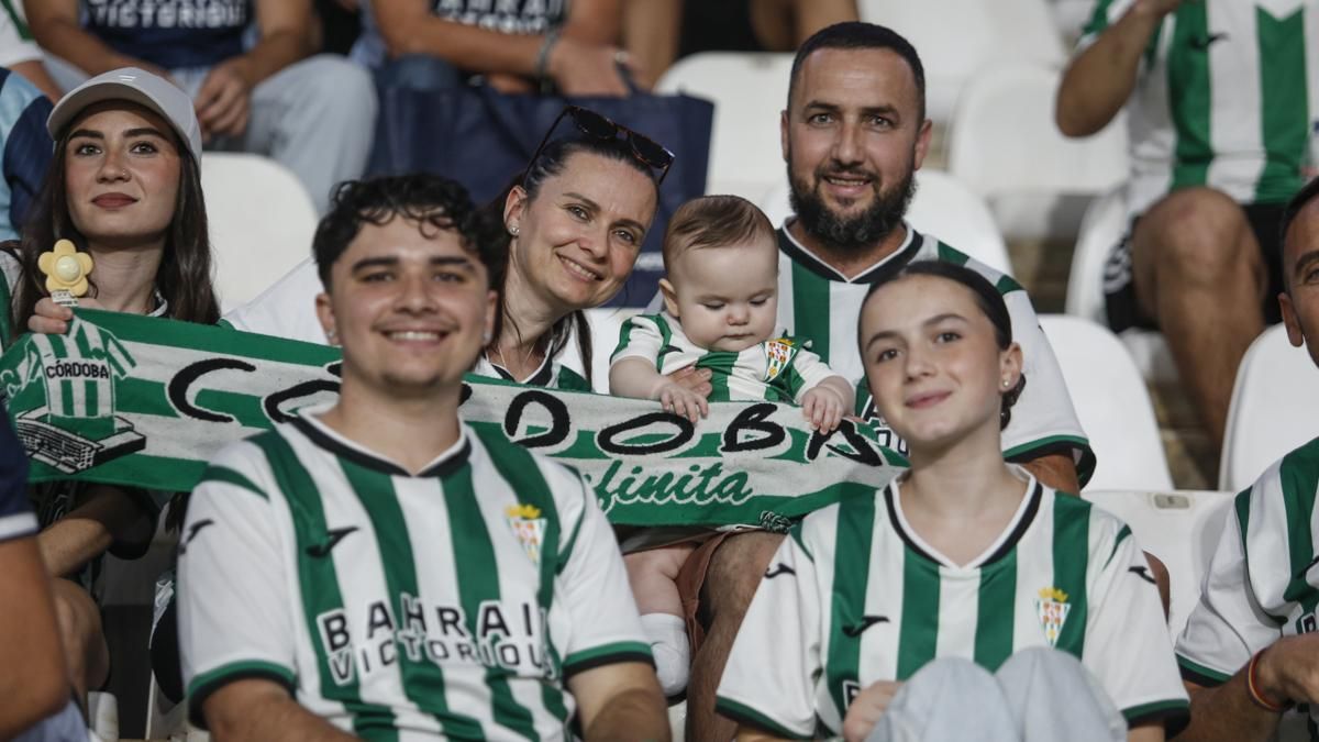 Grada Blanquiverde del Córdoba CF - Cultural Leonesa