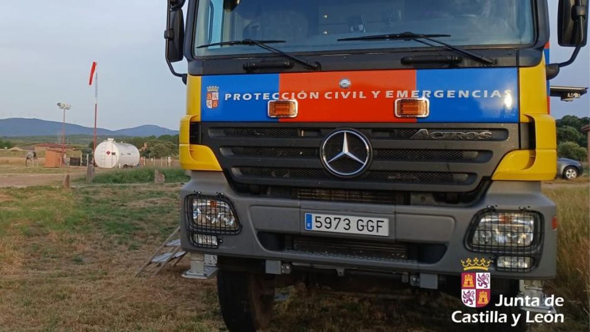 El Puesto de Mando Avanzado para la búsqueda del anciano se sitúa en la base de incendios de Rabanal del Camino.