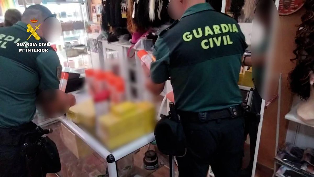 La Guardia Civil encuentra en peluquerías de Gran Canaria más de 500 cremas con corticoides "de alta potencia" que requiere prescripción médica