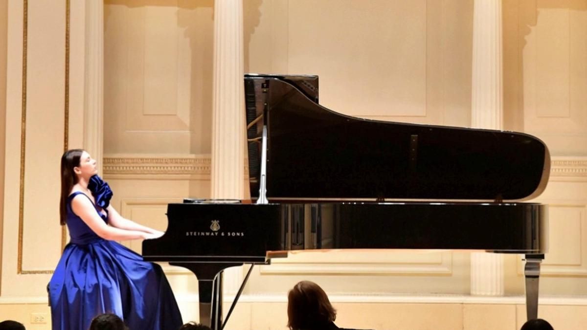 La Sala Eutherpe de León acoge este viernes un concierto de la pianista albanesa Megi Gjura