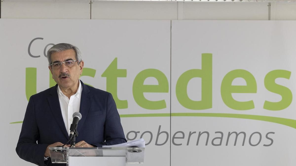 Román Rodríguez (NC) critica que la Ley de Ciencia de Canarias nace sin financiación ni consenso