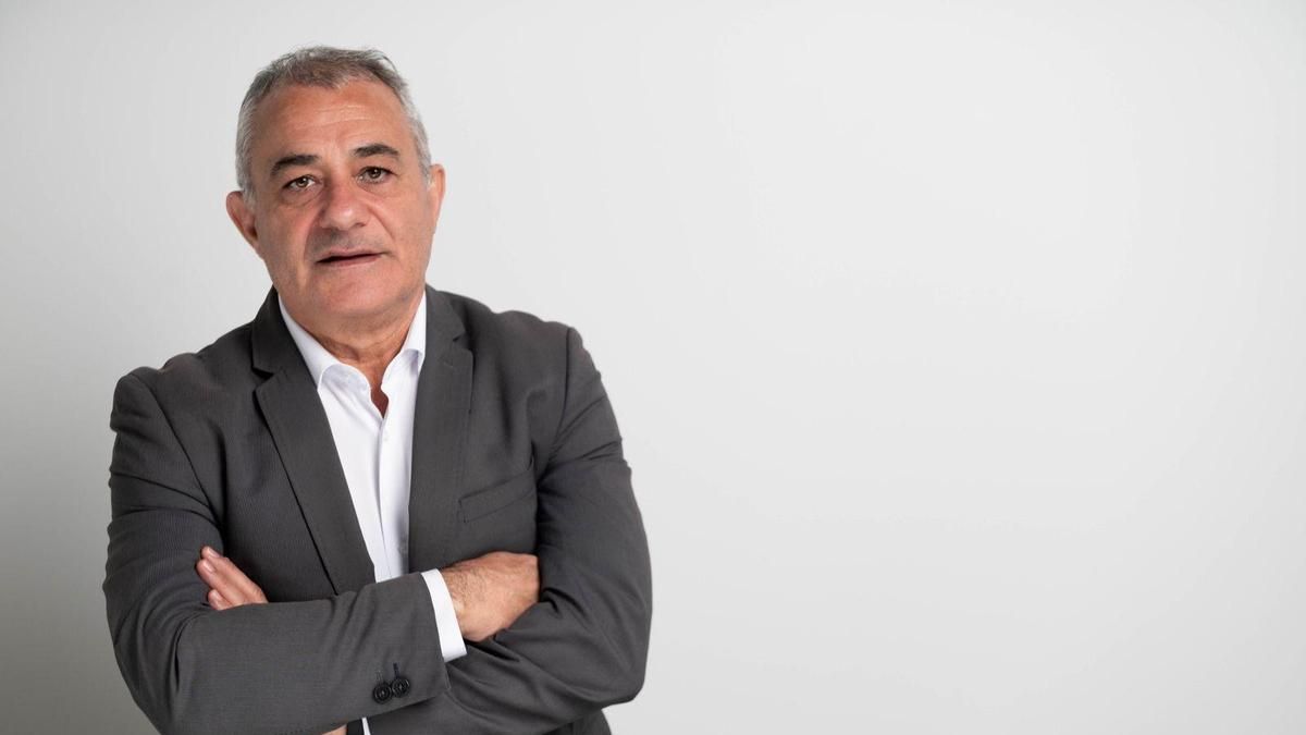 El senador de El Hierro endosa al Cabildo una factura de 48.400 euros del abogado 'estrella' que lo defendió en el Supremo