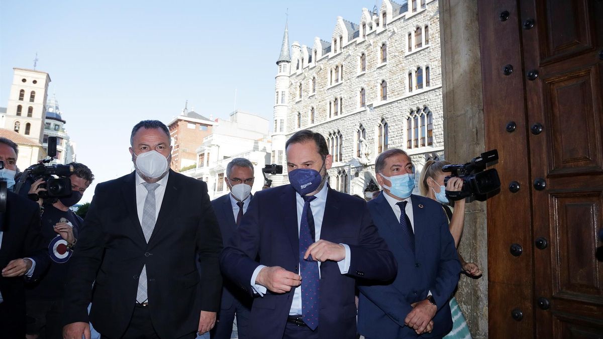Ábalos durante su visita a León, este viernes.