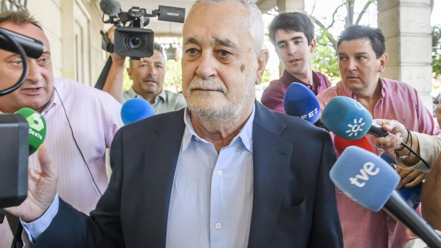 El Constitucional estudiará la condena de Griñán por los ERE mientras espera su posible ingreso en prisión