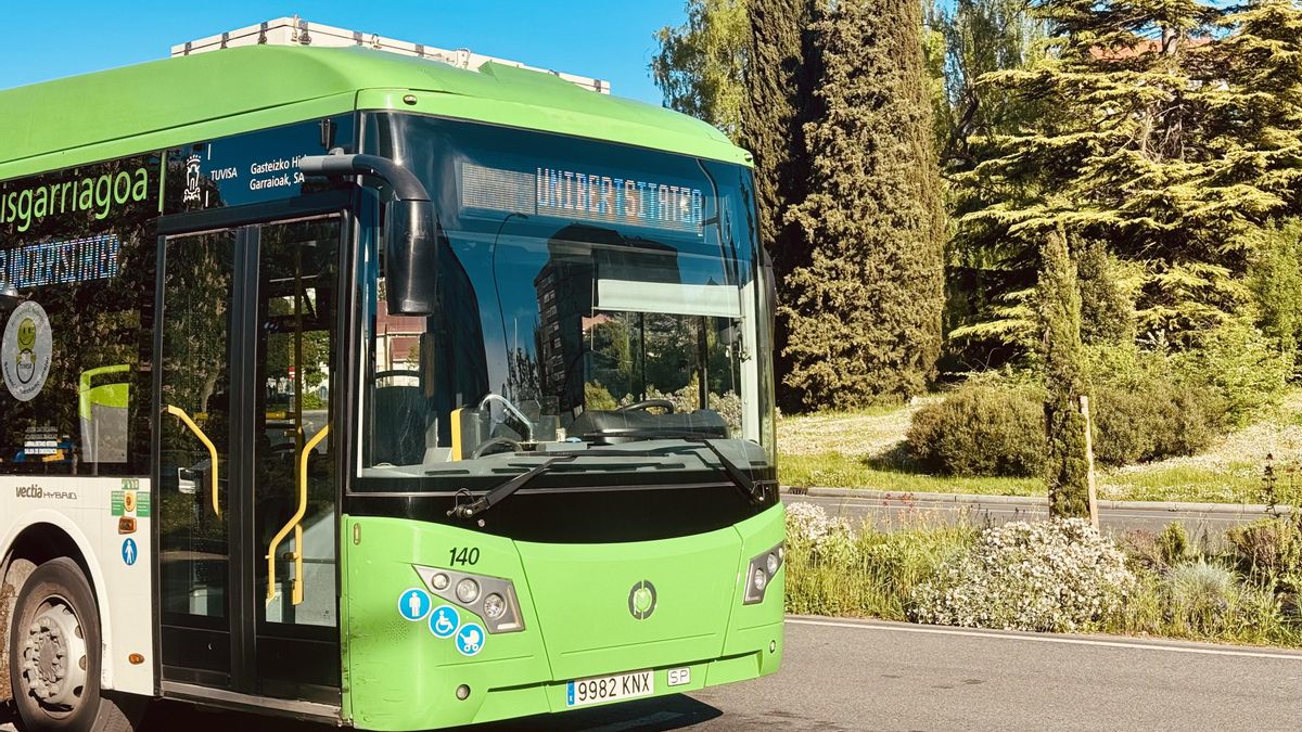 Autobús híbrido de Tuvisa, en Lakua