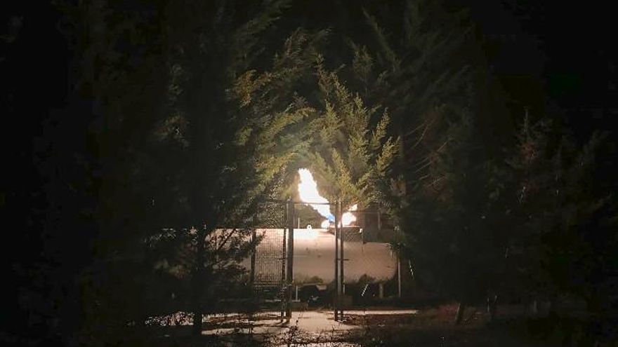 Fuego gas Cerro Alto. Imagen Bomberos de León.