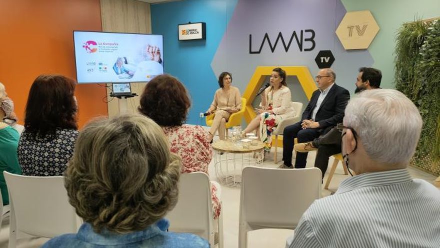 Un grupo de 'influencers' en edad de jubilación trata de romper la brecha digital: "Hay que empezar a concebir a las personas mayores como ciudadanos activos"