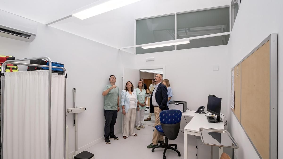 Los cántabros esperan hasta 11 días para una consulta con el médico de atención primaria y 24 para una analítica