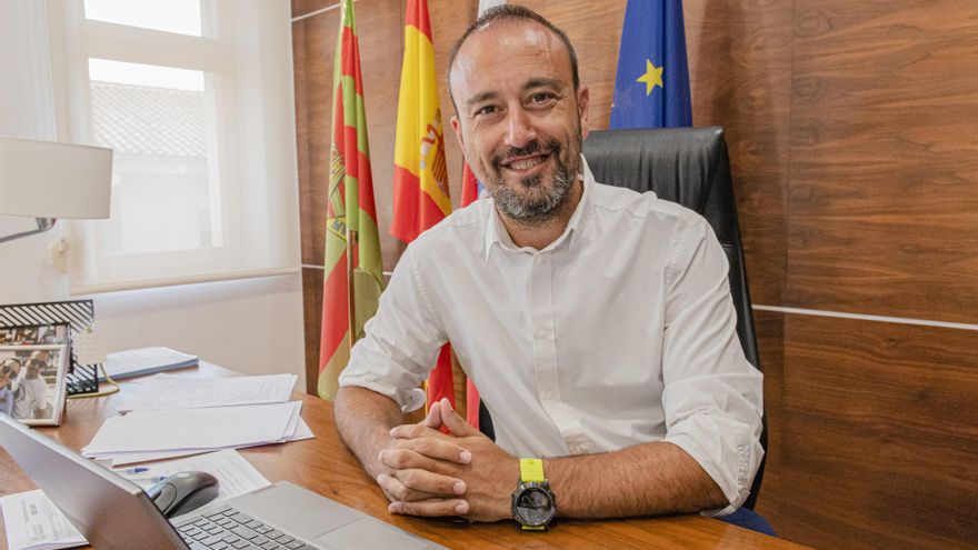 López Estrada confirma su candidatura en las primarias para suceder a Revilla: "Creo en el futuro de este partido"