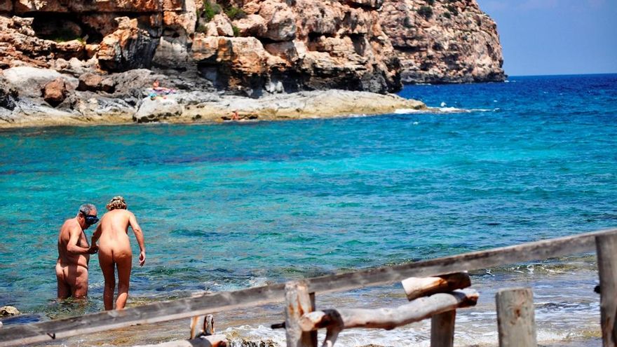 El año que Mallorca resucitó el fantasma antinudista