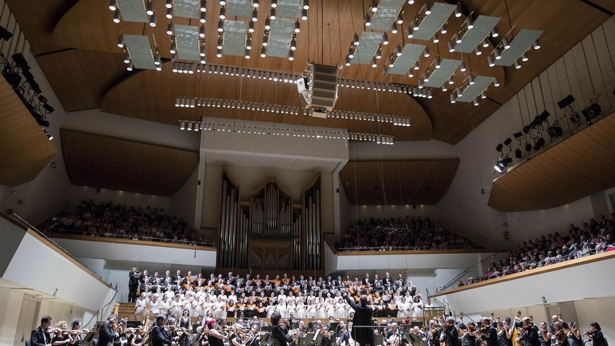 El Orfeón Pamplonés actúa en el Palau de la Música de Valencia