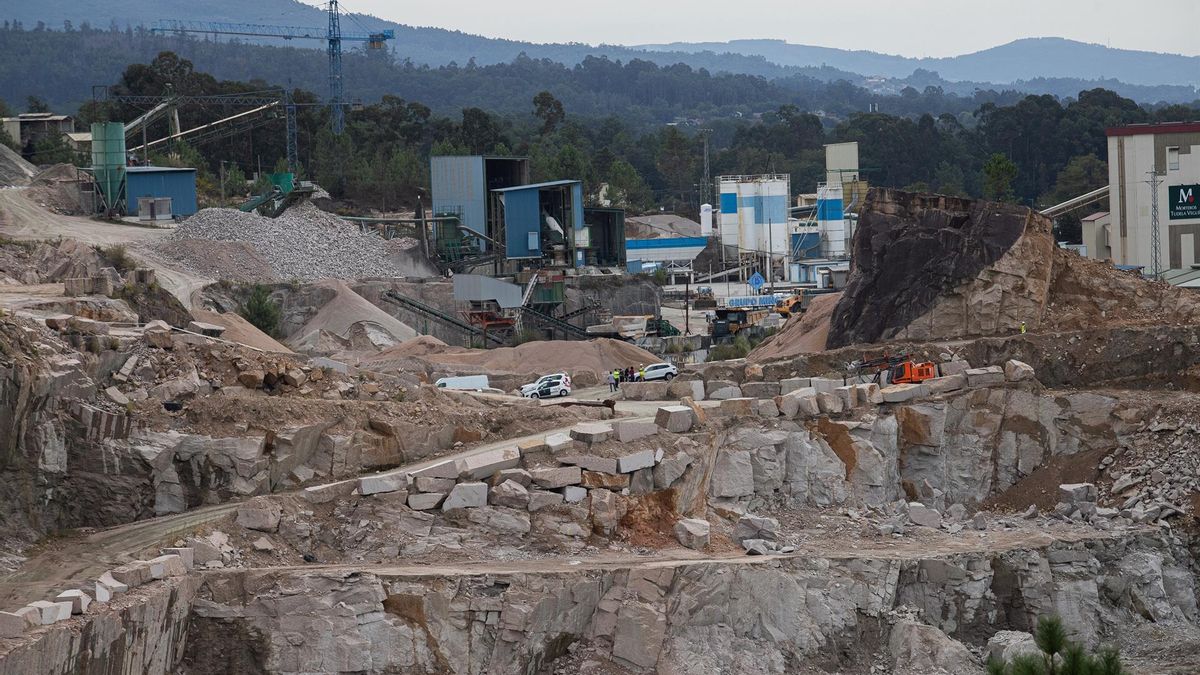Cuatro trabajadores heridos, uno de ellos grave, tras una voladura controlada en una cantera en O Porriño (Pontevedra)