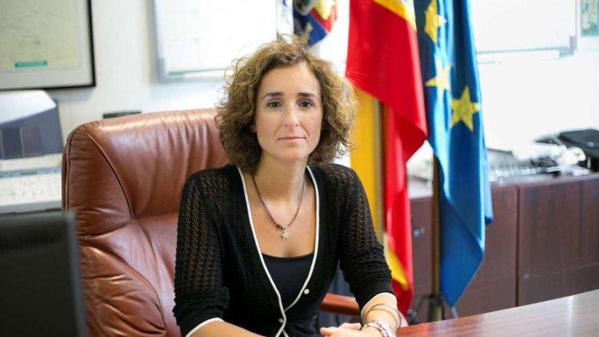 El juez Peinado imputa a la exconsejera extremeña Olga García por prevaricación en una macroplanta solar en Alcántara