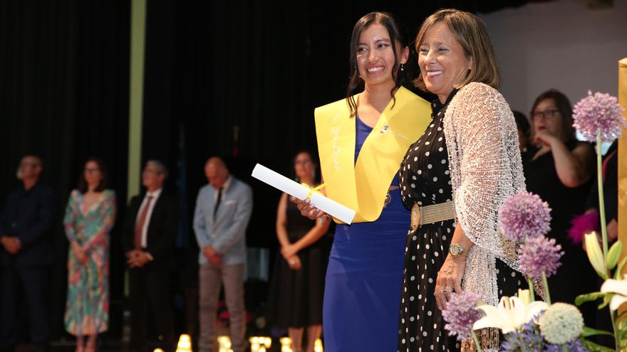 Isabel García, la alumna que se presentó a la EBAU con 15 años en Canarias, saca un 13,16 sobre 14