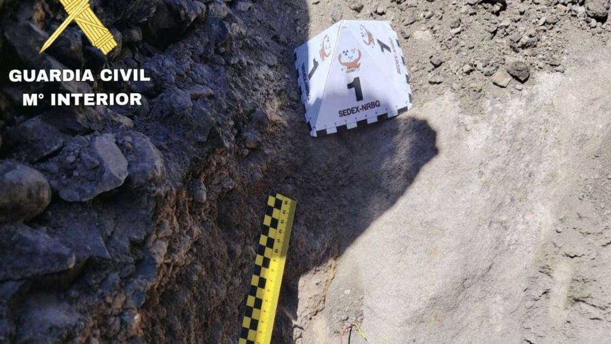 La Guardia Civil desactiva un explosivo antiguo hallado en unas obras en el Puerto de La Luz