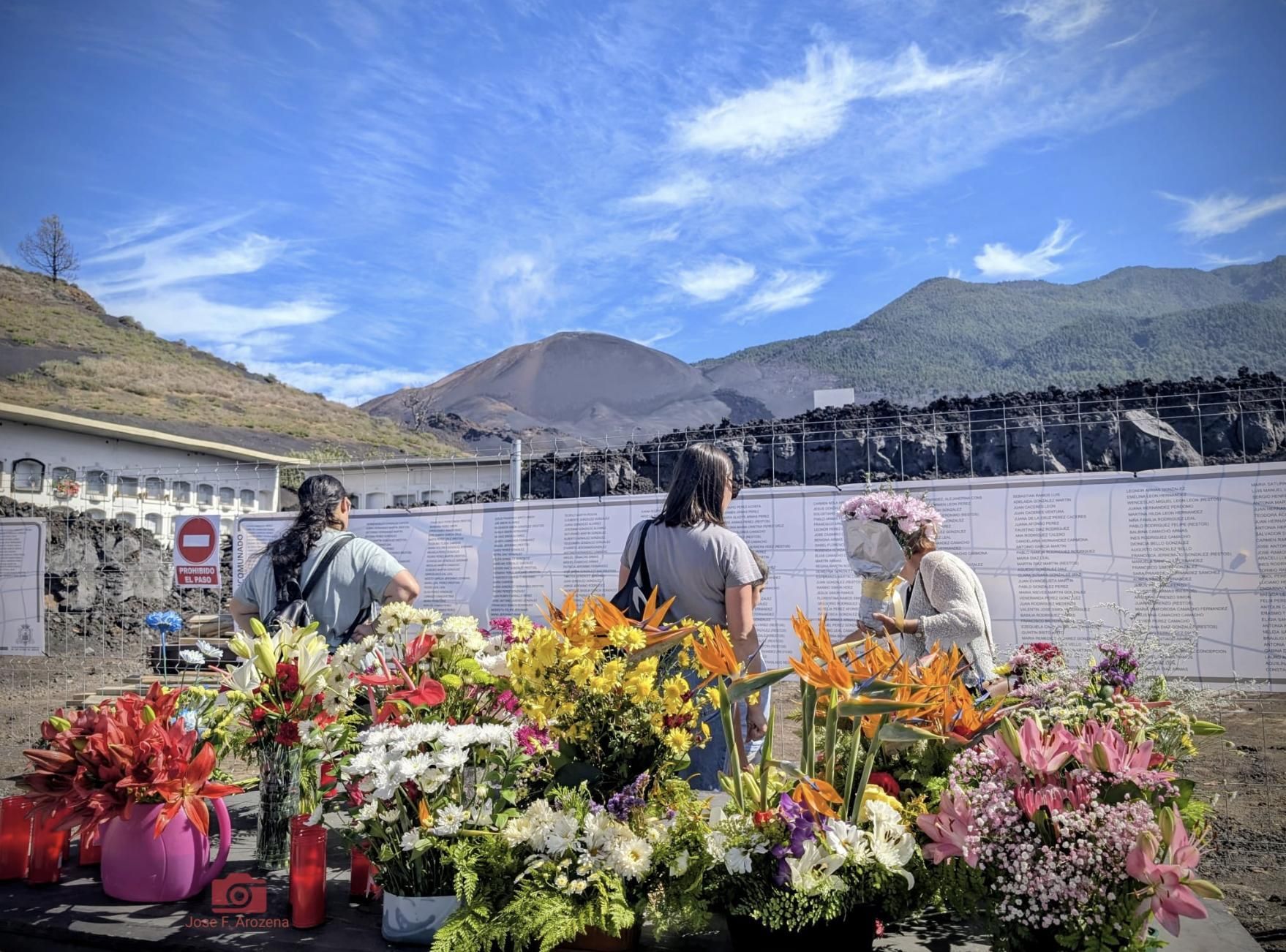 Cementerio de Los Ángeles, en Las Manchas (Los Llanos de Aridane), este sábado, 1 de noviembre.
