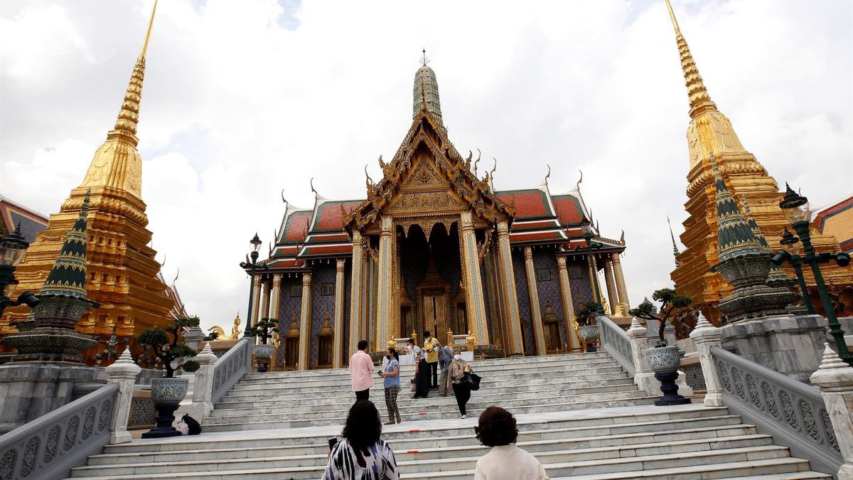 Tailandia reabre su frontera a turistas vacunados de 63 países y territorios