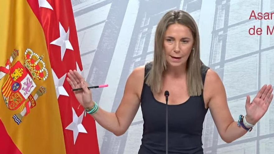 La portavoz del PSOE en la Asamblea de Madrid Mar Espinar este lunes durante una rueda de prensa.