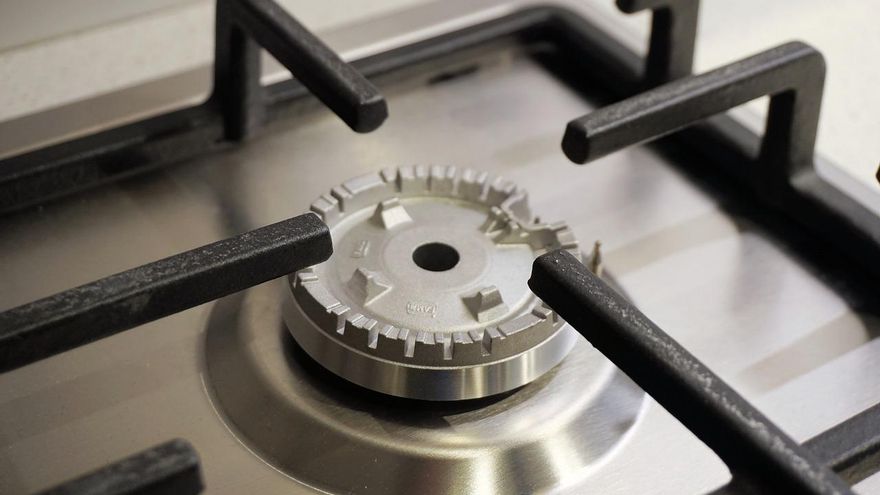 Poner fin a la acumulación de grasa: así puedes limpiar la rejilla de los fogones de manera sencilla