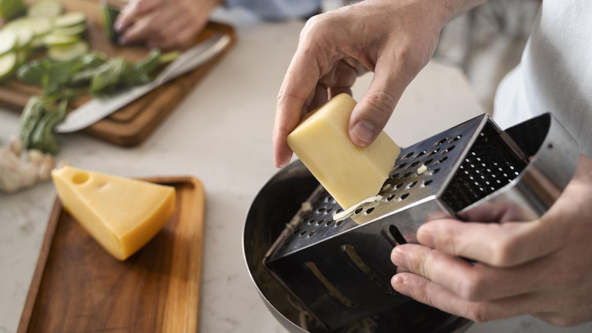 Un poco de queso rallado espolvoreado aporta un sabor más intenso