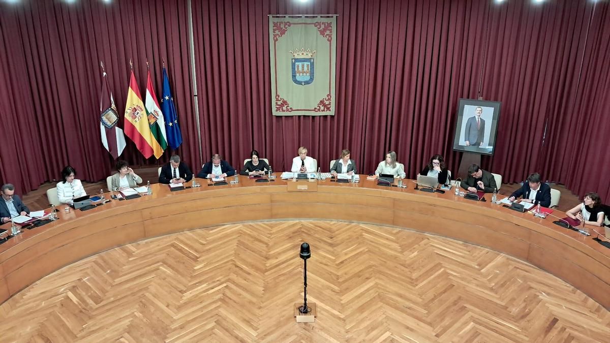 El PP apoya en Logroño una moción de Vox "por la españolidad de Ceuta y Melilla"