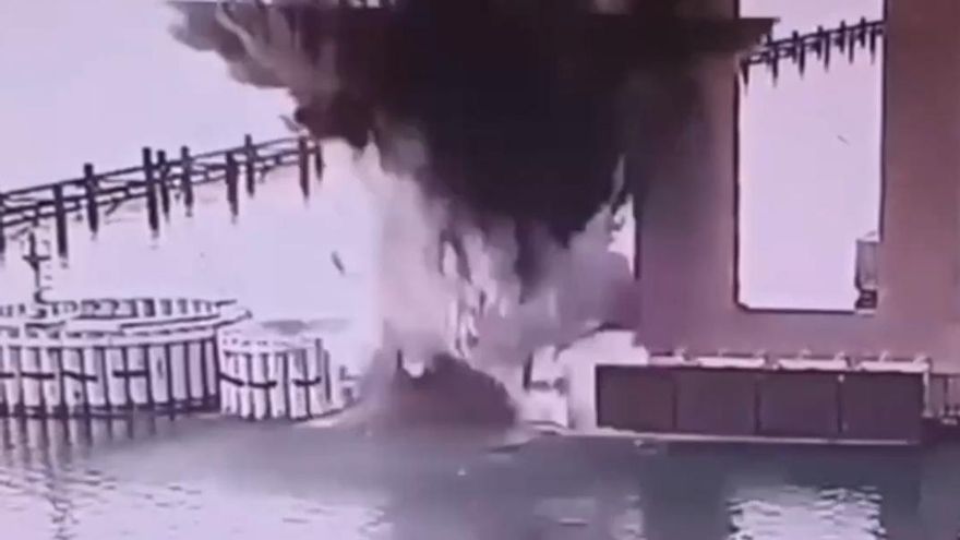 Ukraine attacks the bridge that unites Crimea with Russia in a new special operation of secret services