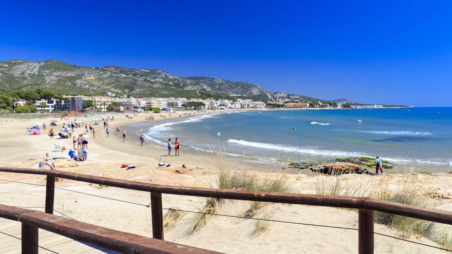 Está en Castellón y es la única playa de la provincia que conserva su bandera azul desde hace cuatro décadas