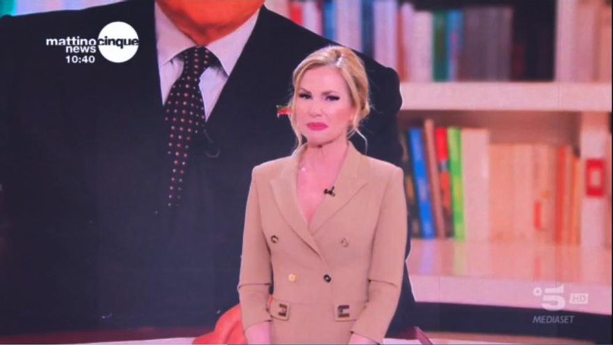 Los presentadores de Canale 5 italiano lloran la muerte de Berlusconi: "Lo peor que podríamos decir en Mediaset"