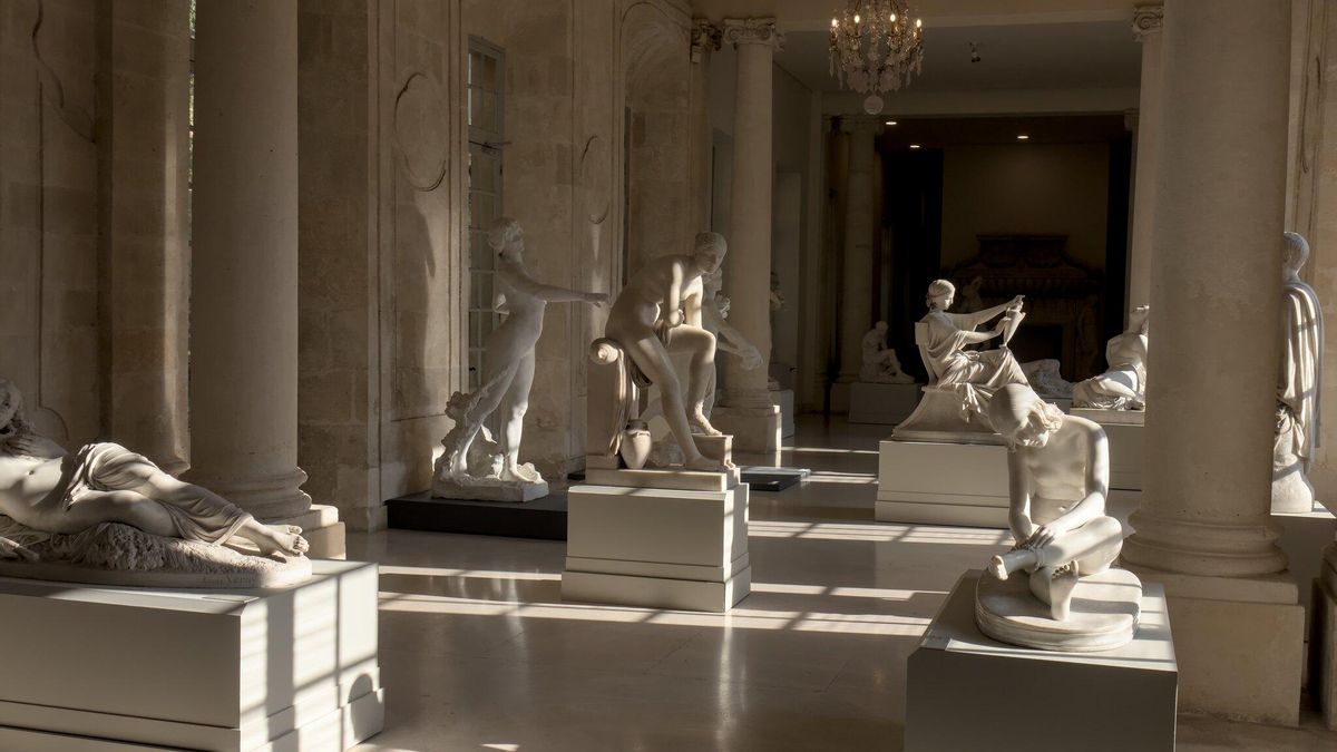 Sala de esculturas del Museo Calvet.