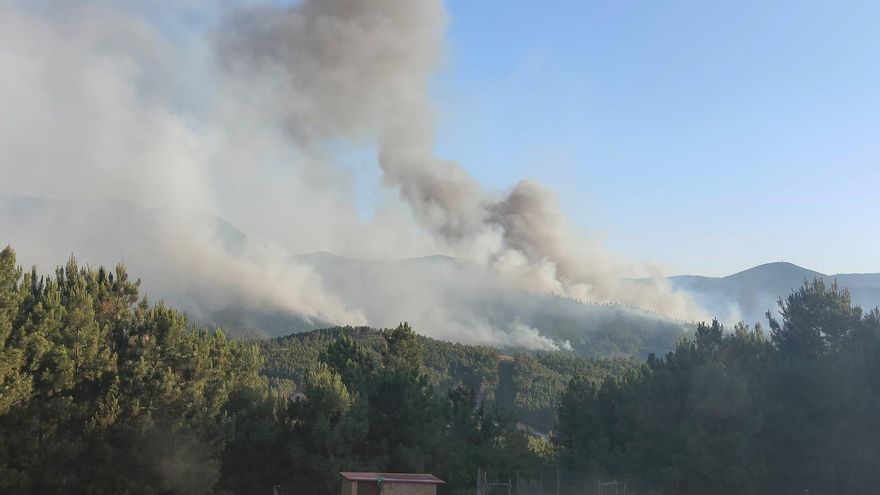 El incendio de Las Hurdes se complica y pasa a la Sierra de Gata