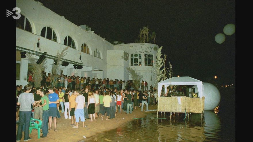 Palm Beach y su mítica cabina flotante para los dj