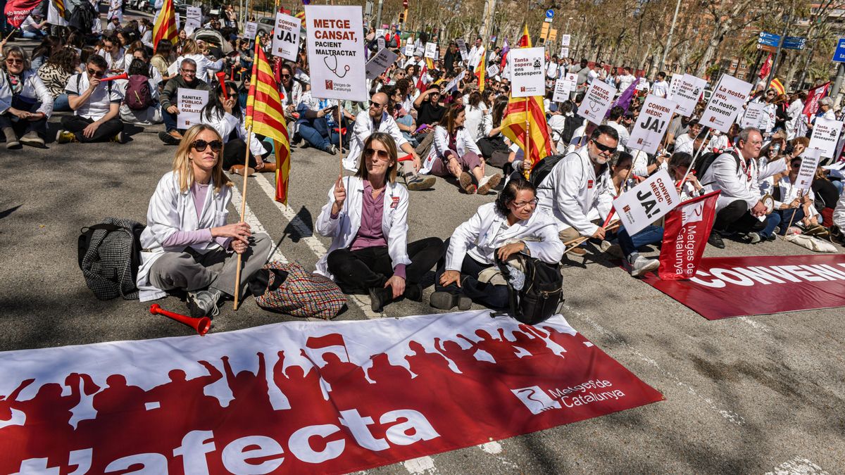 El conflicto entre Sanidad y los médicos se agrava y aboca a una nueva semana de huelga