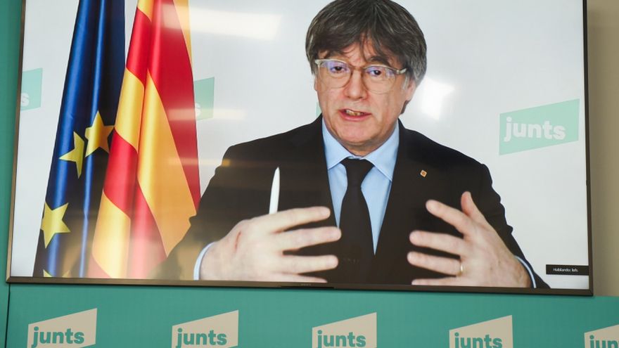 Archivo - El presidente de Junts, Carles Puigdemont, durante una rueda de prensa, a 4 de marzo de 2024, en Barcelona, Catalunya (España).