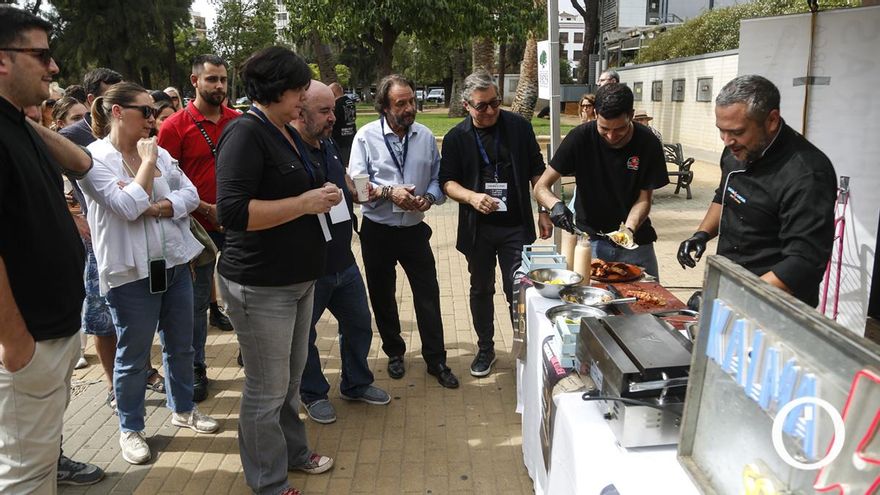 Califato Gourmet traslada al entorno del Puente Romano de Córdoba sus actividades en la calle